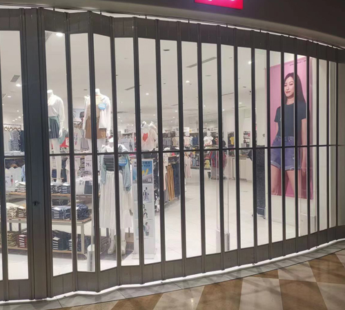 鋁合金折（shé）疊門