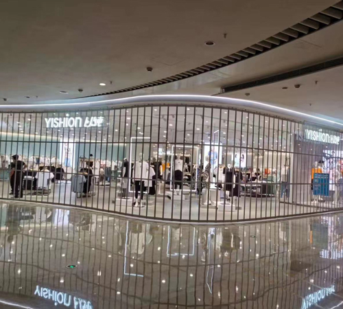 鋁（lǚ）合金折疊門