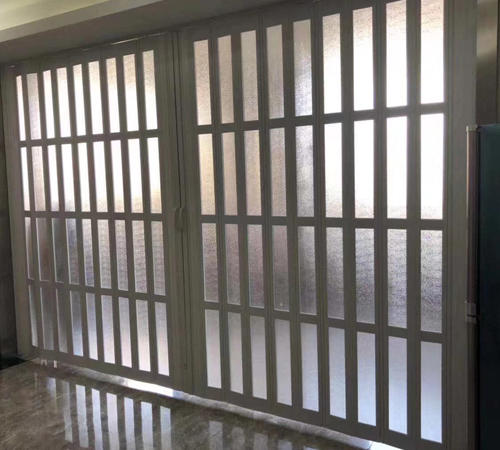 pvc家庭（tíng）折疊門（mén）